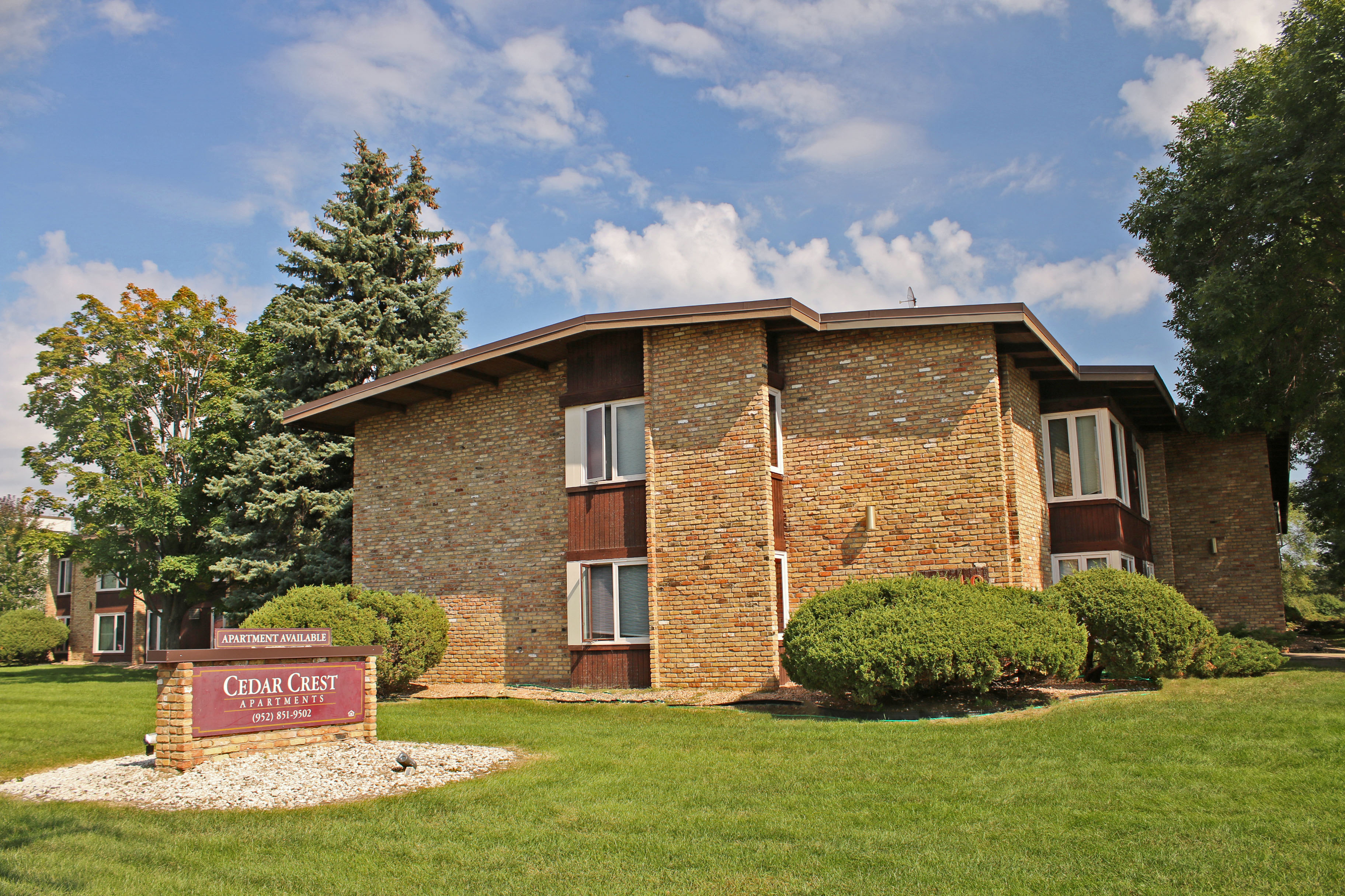 Cedar Crest Apartments Apartments in Bloomington, MN